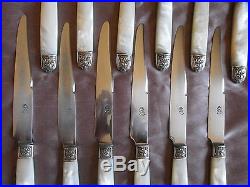 12 couteaux 1900 art nouveau Manches nacre viroles argent massif & lames acier