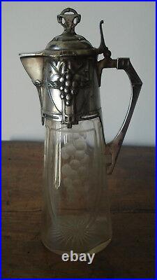Aiguière liturgique carafe Art Nouveau métal argenté et cristal gravé Baccarat