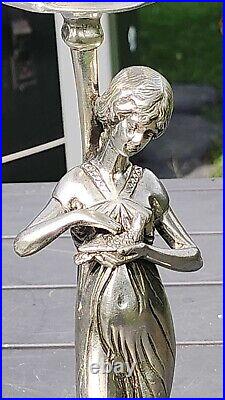 Bougeoir Flambeau Art Nouveau/Figurine Femme Antique. En Étain Patine Argentée