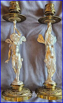 Bougeoirs 1900 drapés à l'antique Bronze argenté & doré Putto & femme papillon