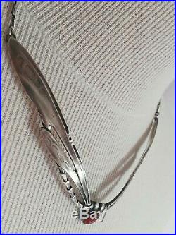 Collier Art Nouveau en argent, décors de libellules