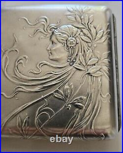 Etui à cigarettes en métal décor Art Nouveau Femme Gout MUCHA 1900