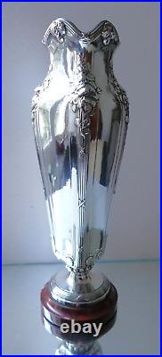 Grand vase en métal argenté Art Nouveau Gallia / Christofle