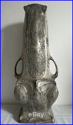 Grand vase métal argenté 1900 Art Nouveau Jugendstil (58,5 cm)