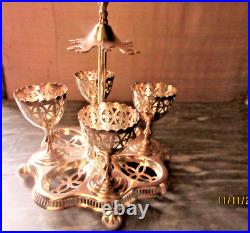 Service A Oeufs En Metal Argente Base Ajouree Portant 4 Coquetiers Ajoures