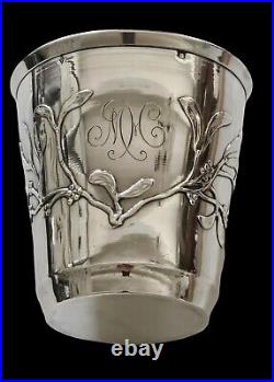 Tres Jolie Timbale Art Nouveau Au Gui En Argent Massif Poids 76 Grammes. 1900