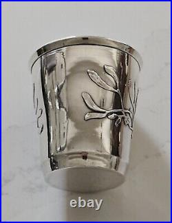 Tres Jolie Timbale Art Nouveau Au Gui En Argent Massif Poids 76 Grammes. 1900