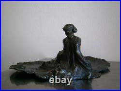 Vide poche Femme fleur Art Nouveau Orfèvrerie WMF 1900 Métal argenté Ancien